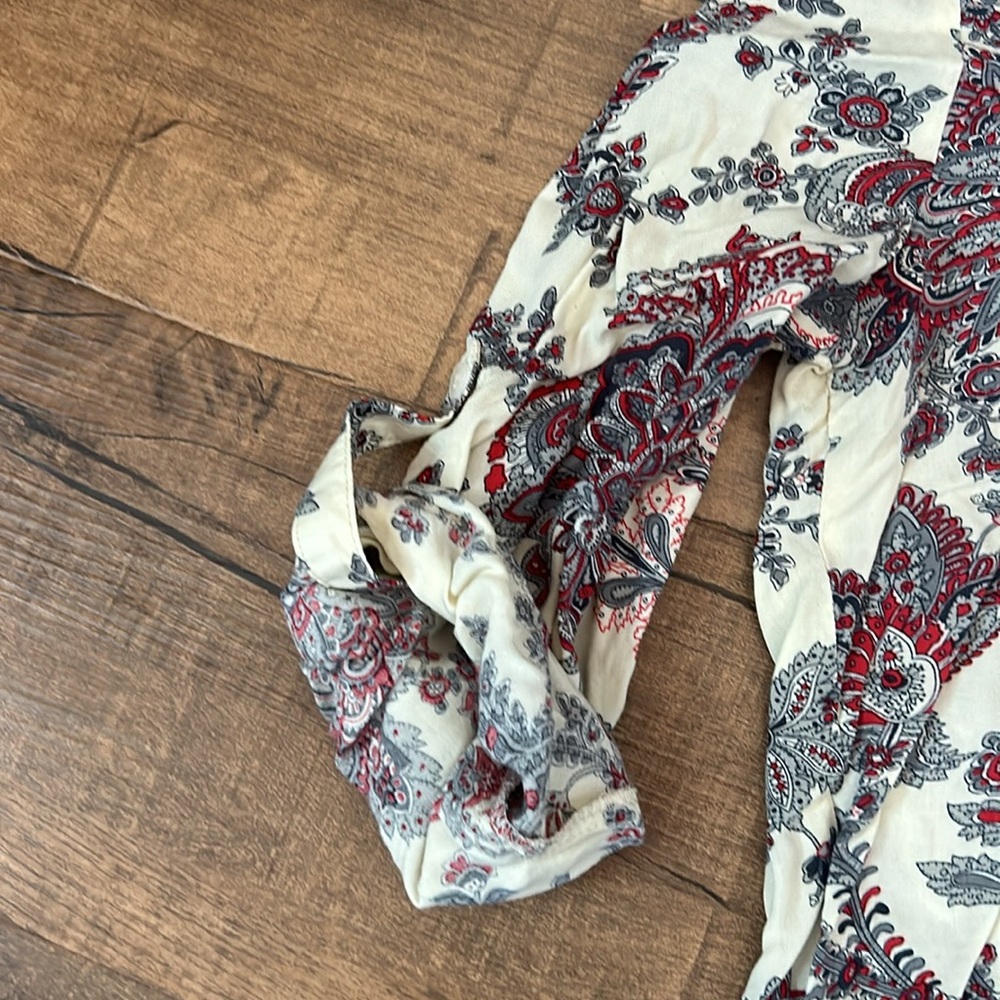 Paisley button down blouse - Picture 3 of 3
